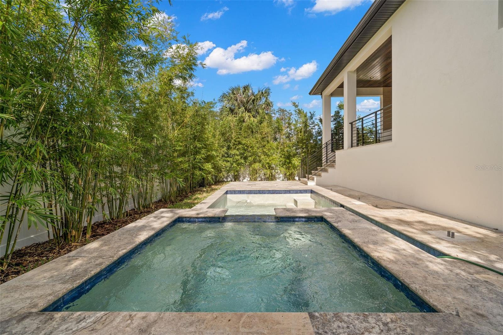 WEST SHORE CREST - Residential