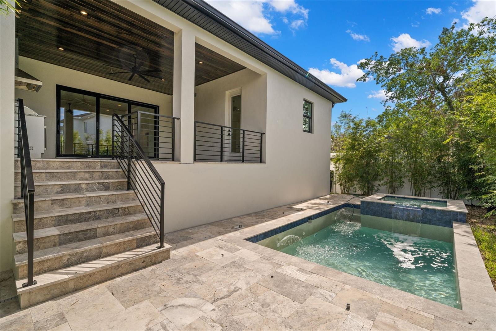 WEST SHORE CREST - Residential