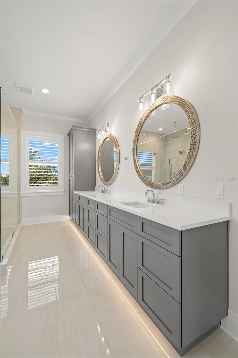 WEST SHORE CREST - Residential