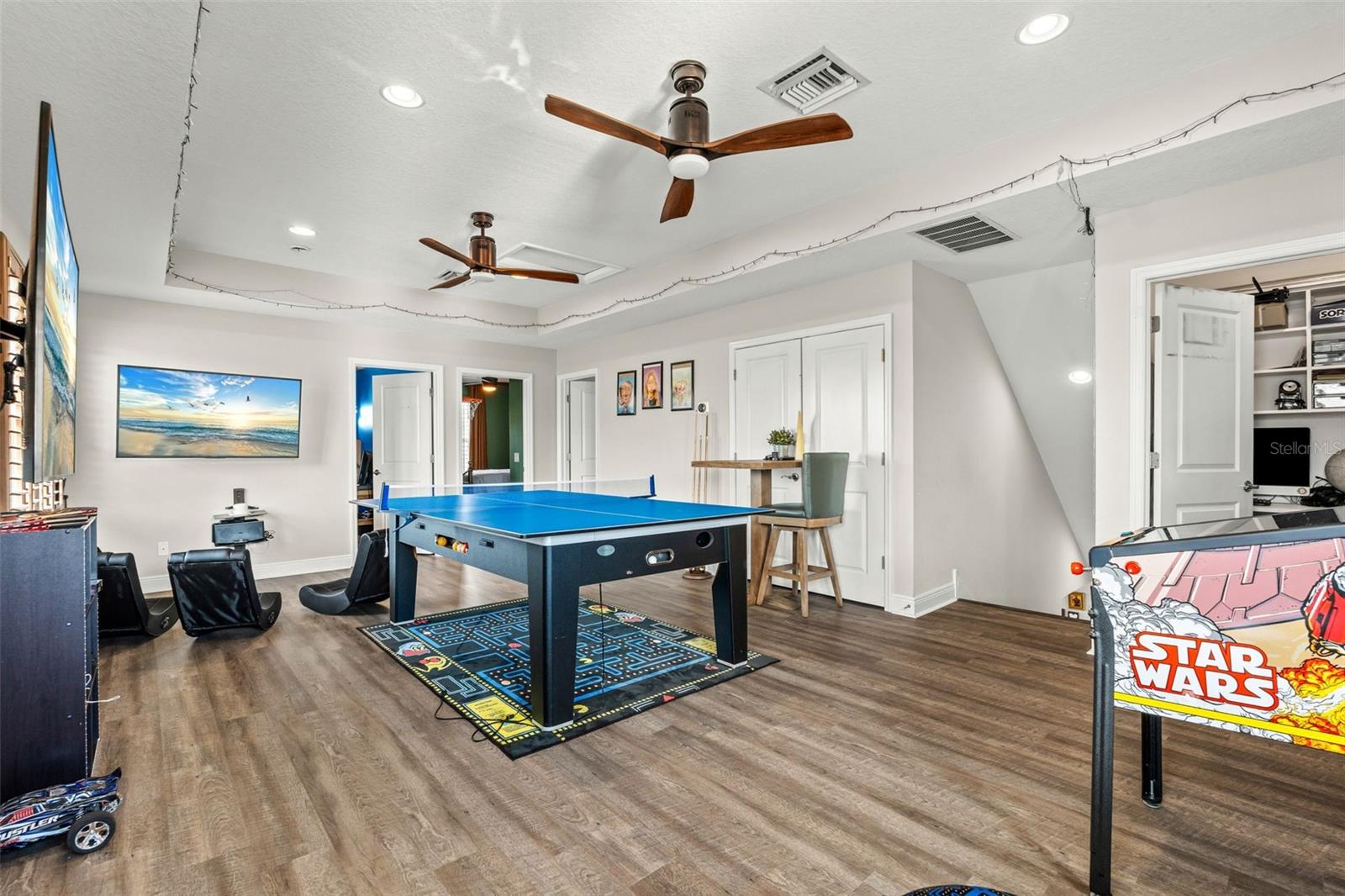 BROOKSIDE ESTATES - Residential