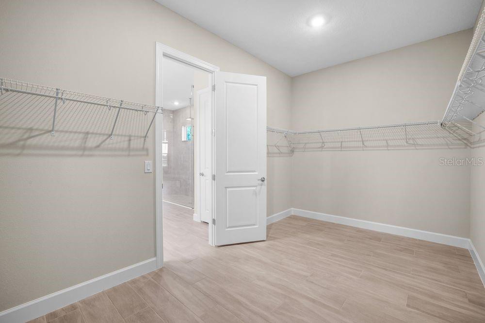 AZARIO ESPLANADE - Residential