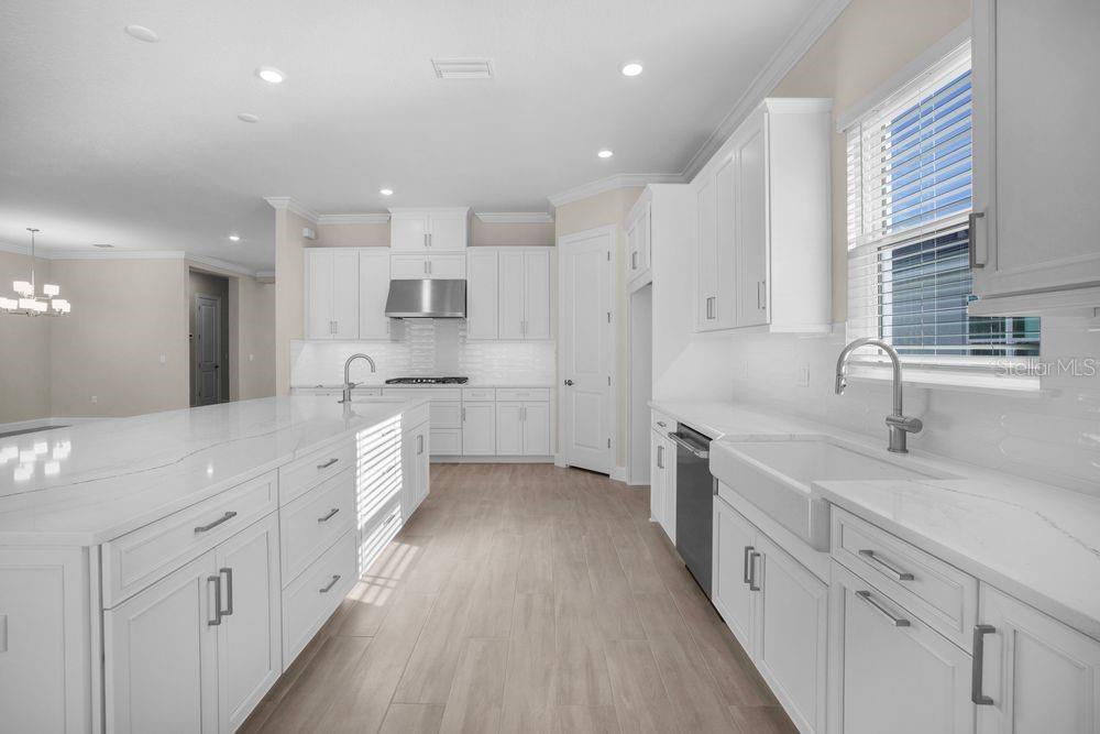 AZARIO ESPLANADE - Residential