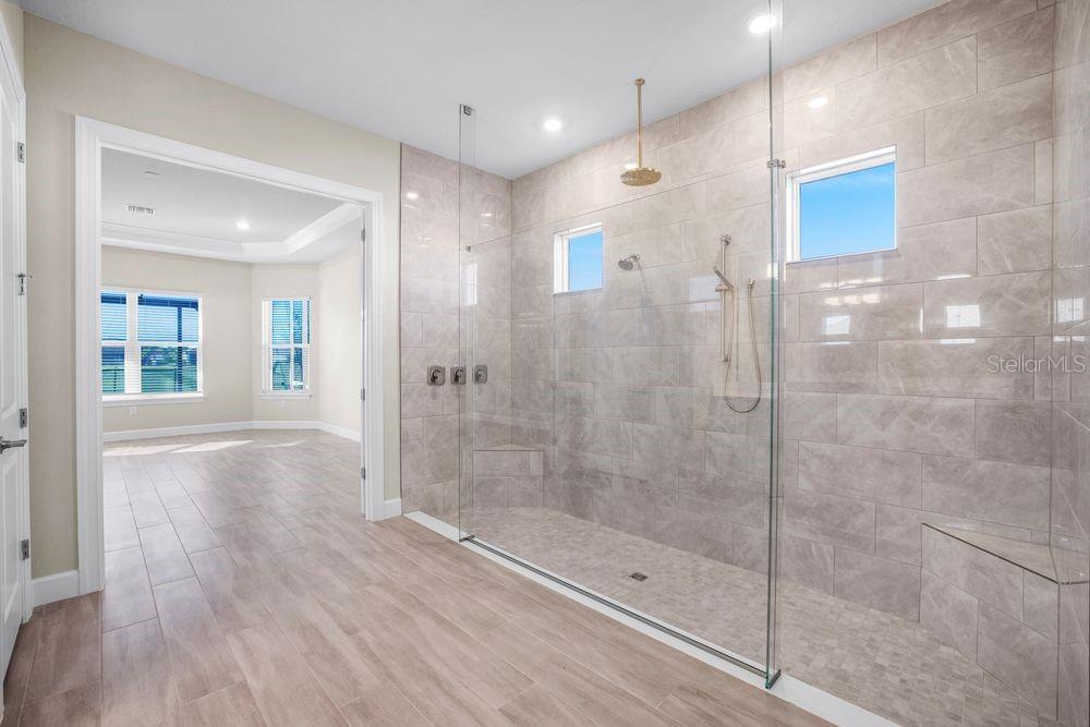 AZARIO ESPLANADE - Residential