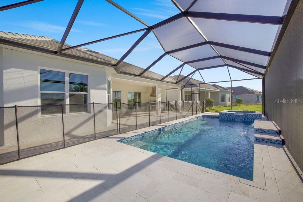 AZARIO ESPLANADE - Residential