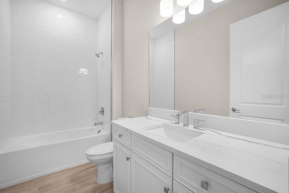 AZARIO ESPLANADE - Residential