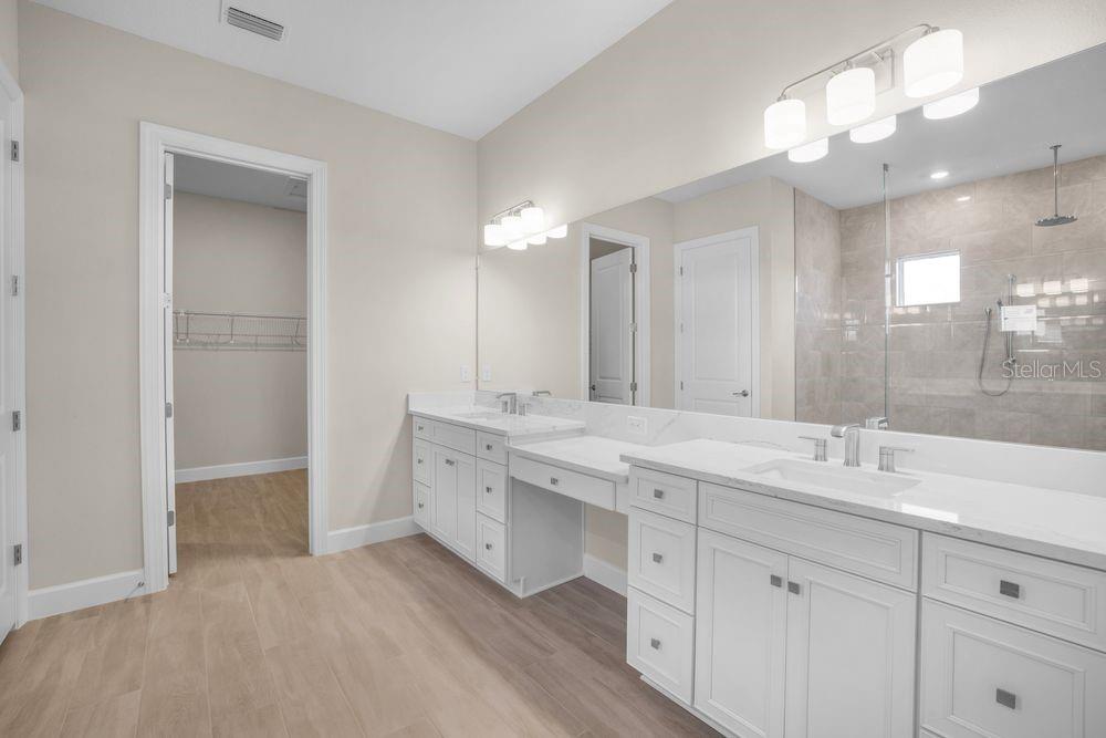 AZARIO ESPLANADE - Residential