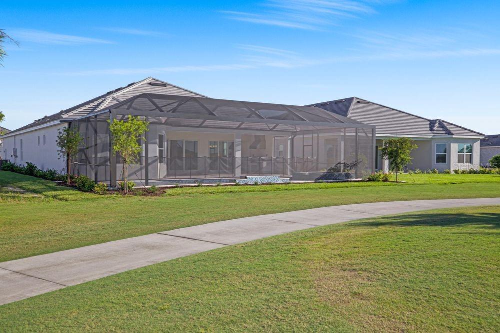 AZARIO ESPLANADE - Residential