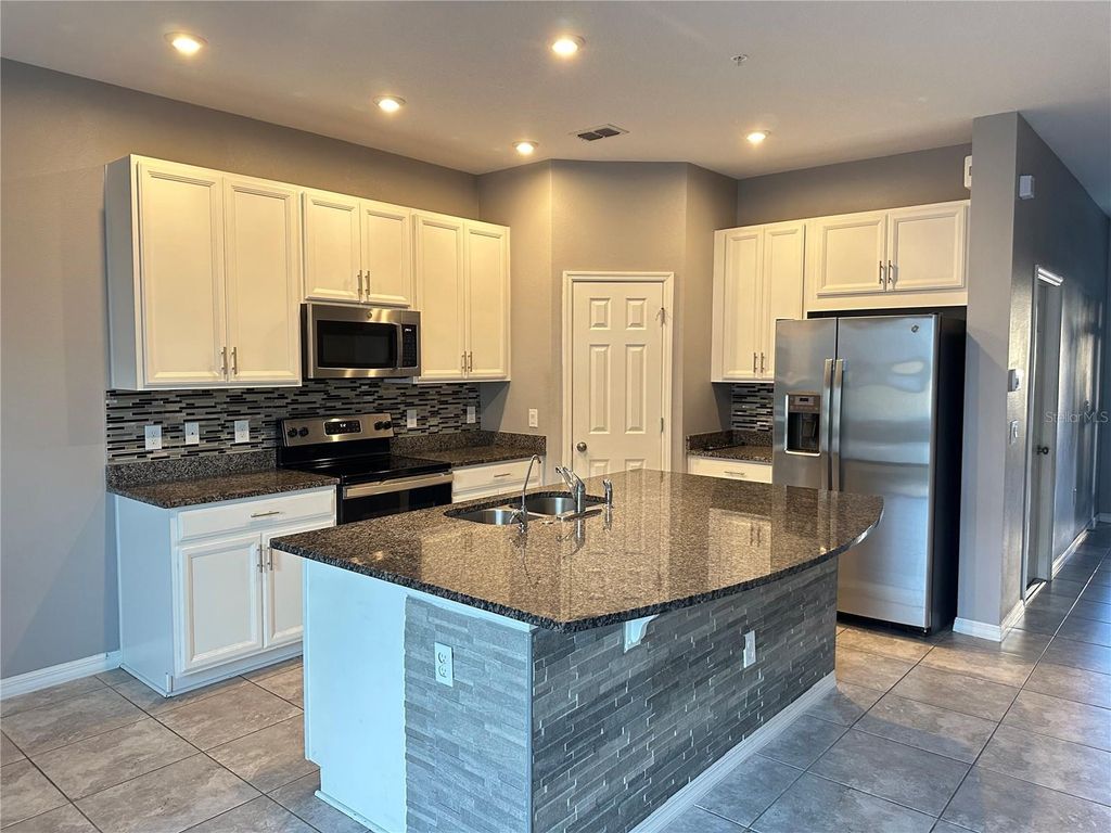 Photo of 10834 Wyne Tree, Orlando, FL 32824 (MLS # S5143145)