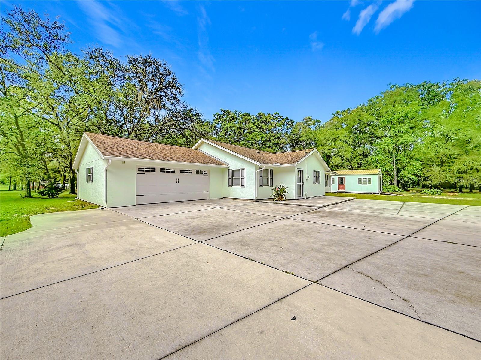 GREEN HILLS - Residential
