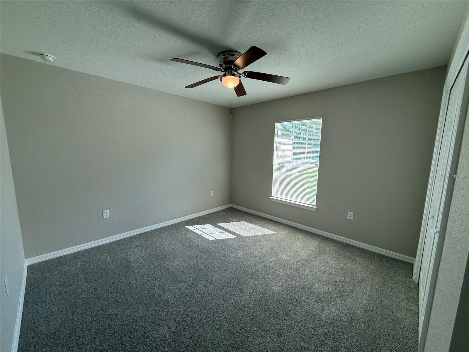 ROLLING RANCH ESTATES - Residential Lease