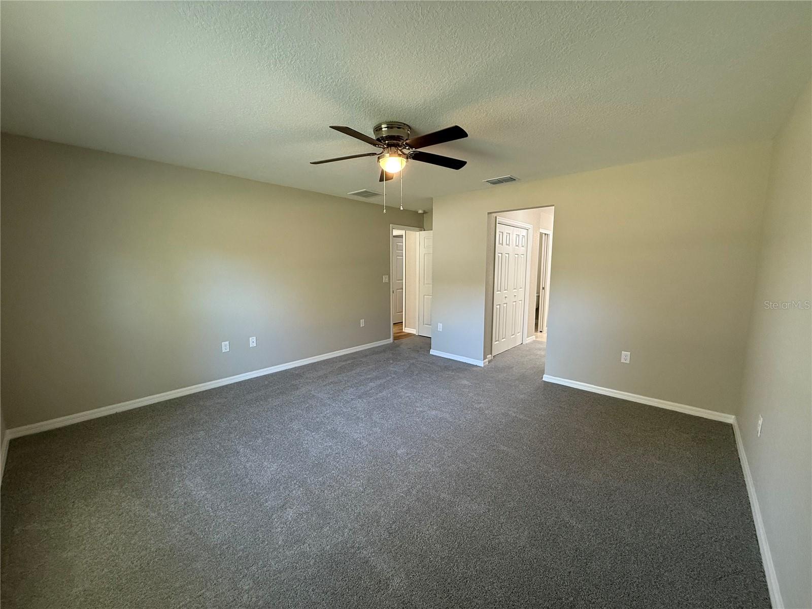 ROLLING RANCH ESTATES - Residential Lease