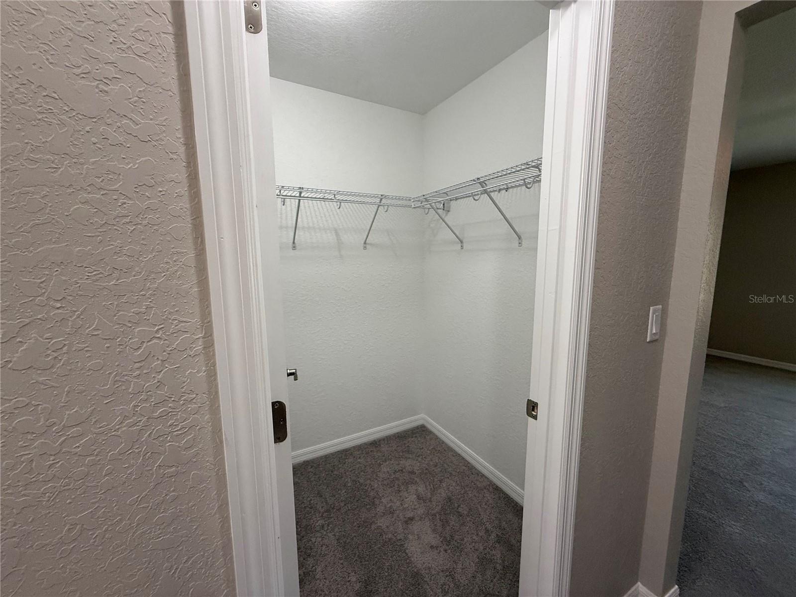 ROLLING RANCH ESTATES - Residential Lease