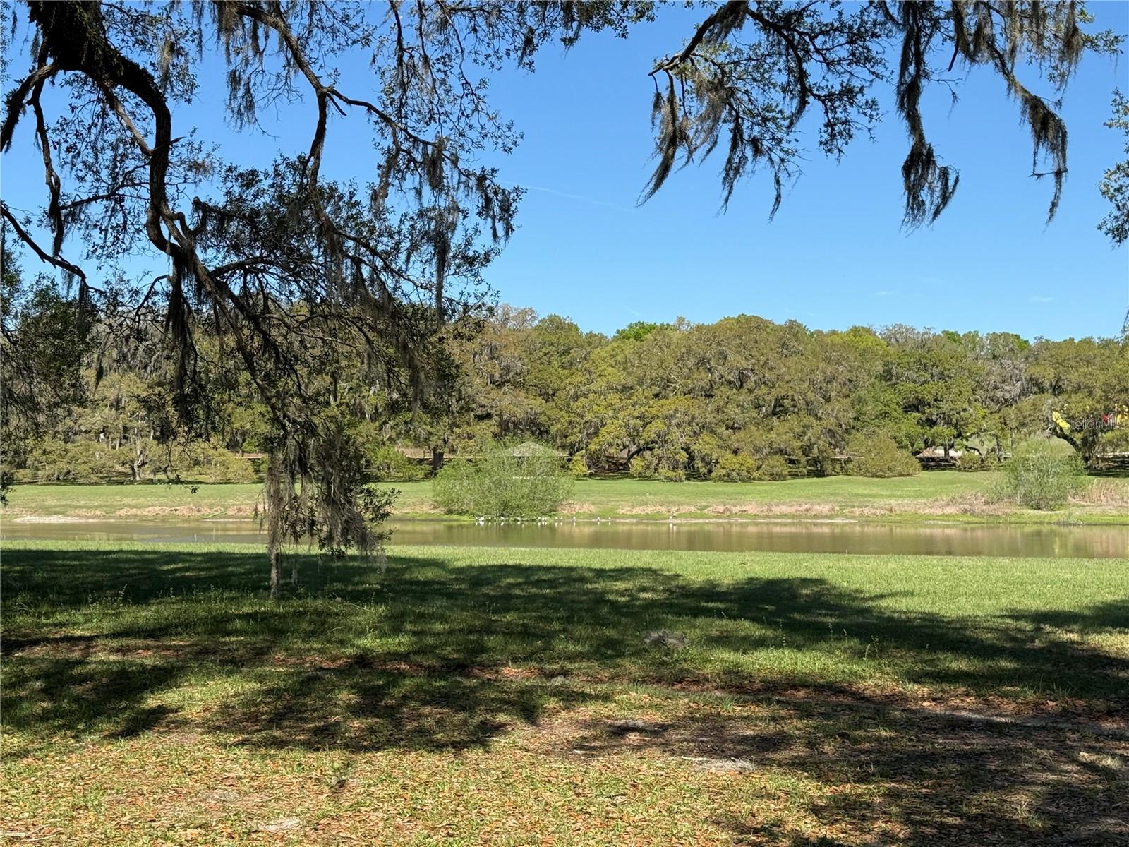 ROLLING RANCH ESTATES - Residential Lease