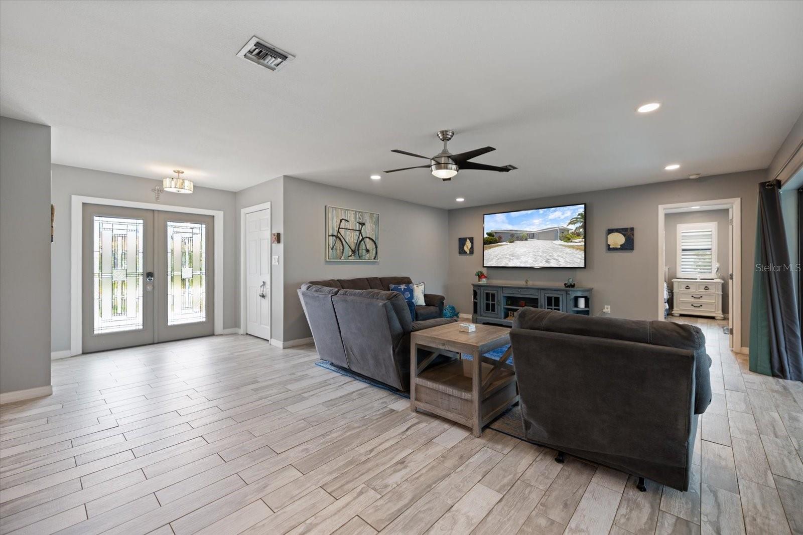 PUNTA GORDA ISLES SEC 15 - Residential