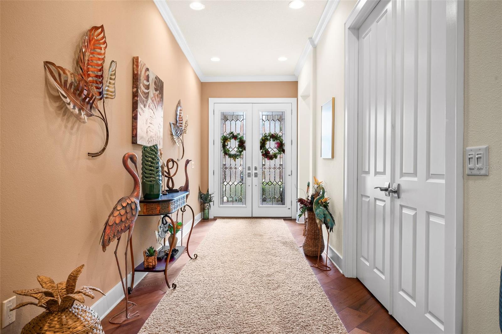 2622 GRAND LAKESIDE DRIVE