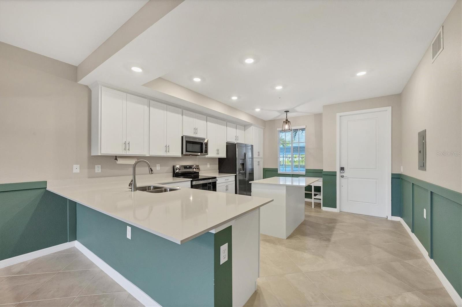 14191 HERITAGE LANDING BOULEVARD 1215