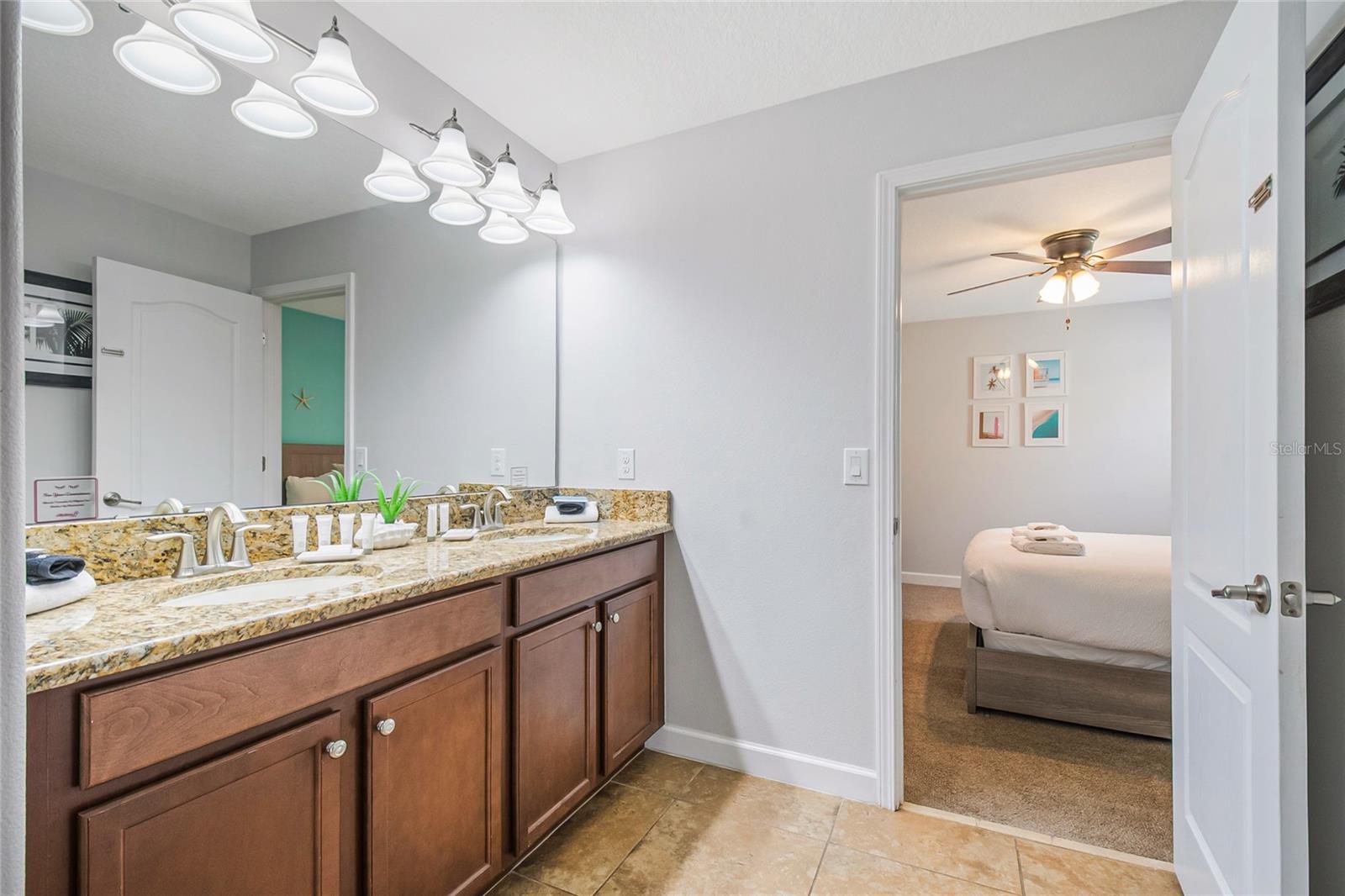 STONEYBROOK SOUTH PH 1 REPLAT OF TRACTS C1 & H1 - Residential