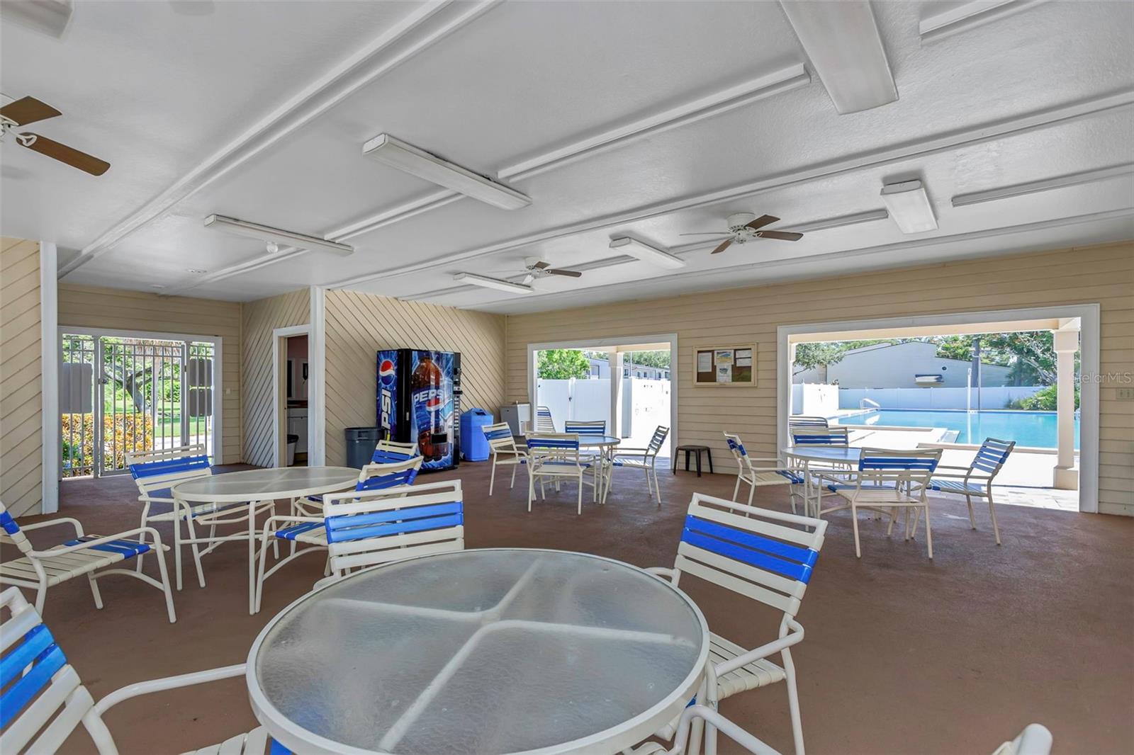 LAKE FOREST CONDO - Residential
