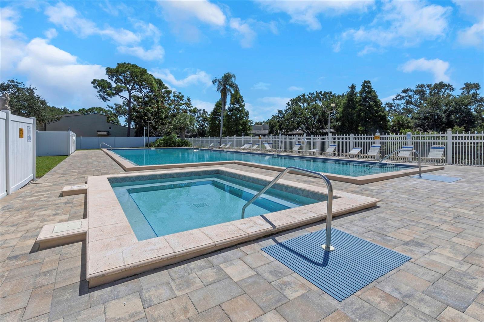 LAKE FOREST CONDO - Residential