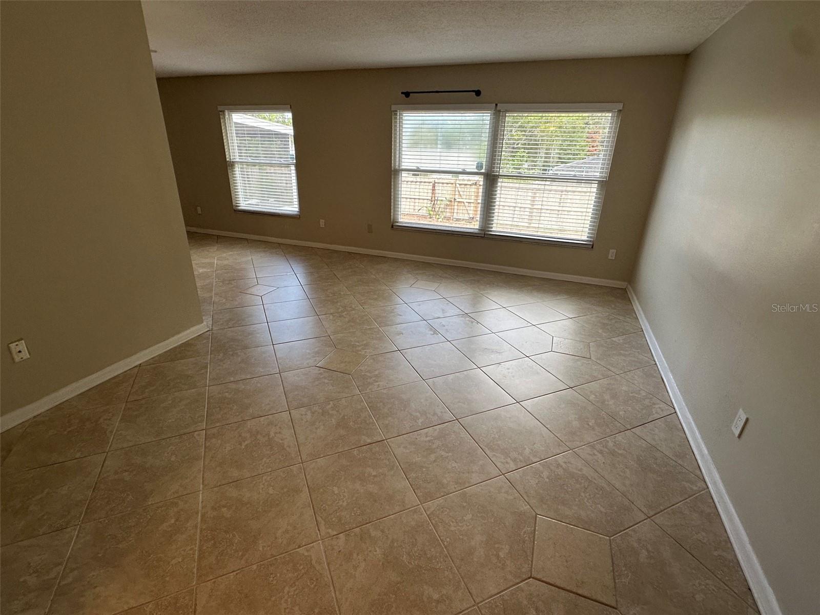 WEKIVA HUNT CLUB 1 FOX HUNT SEC 1 - Residential Lease