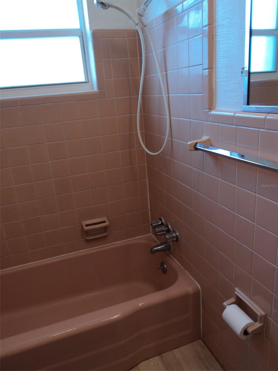 Ellison Homes Royal - Residential