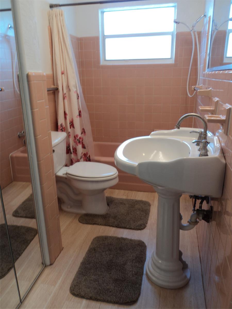 Ellison Homes Royal - Residential