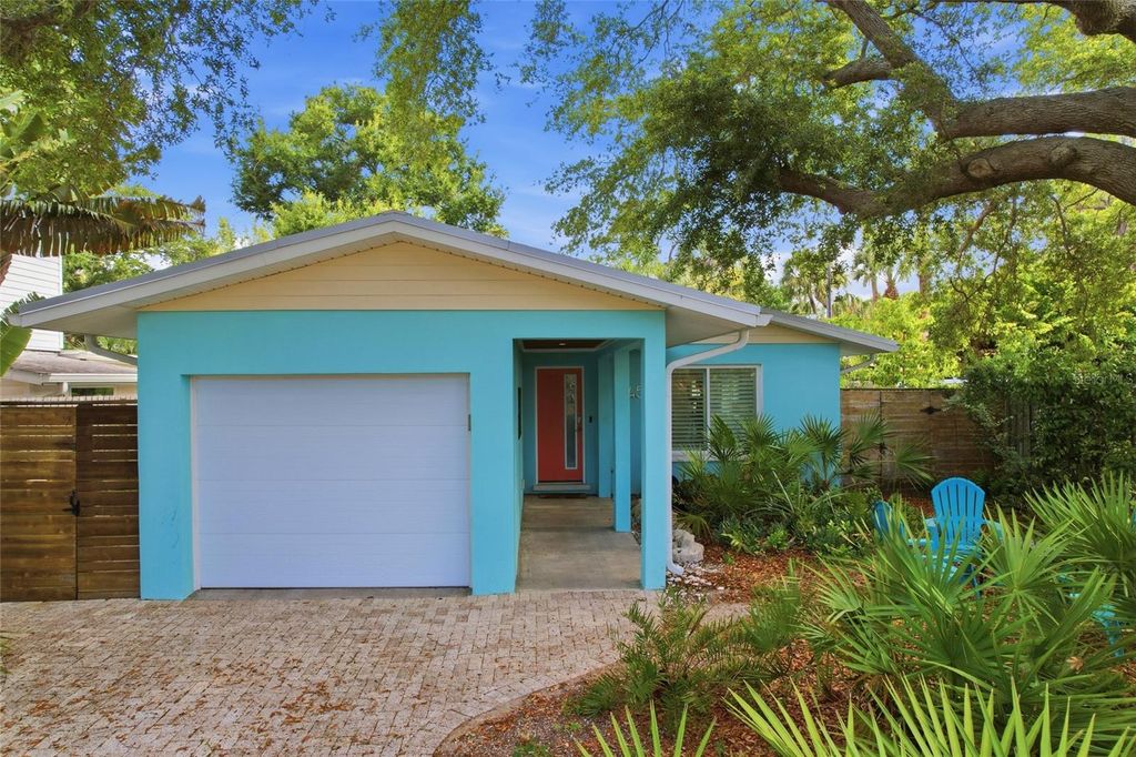 Photo of 845 Highland Street, Sarasota, FL 34234 (MLS # A4692698)