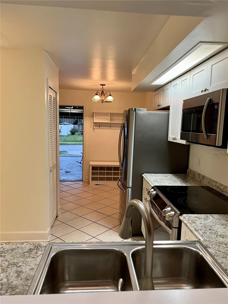 BRANCH TREE - Residential Lease