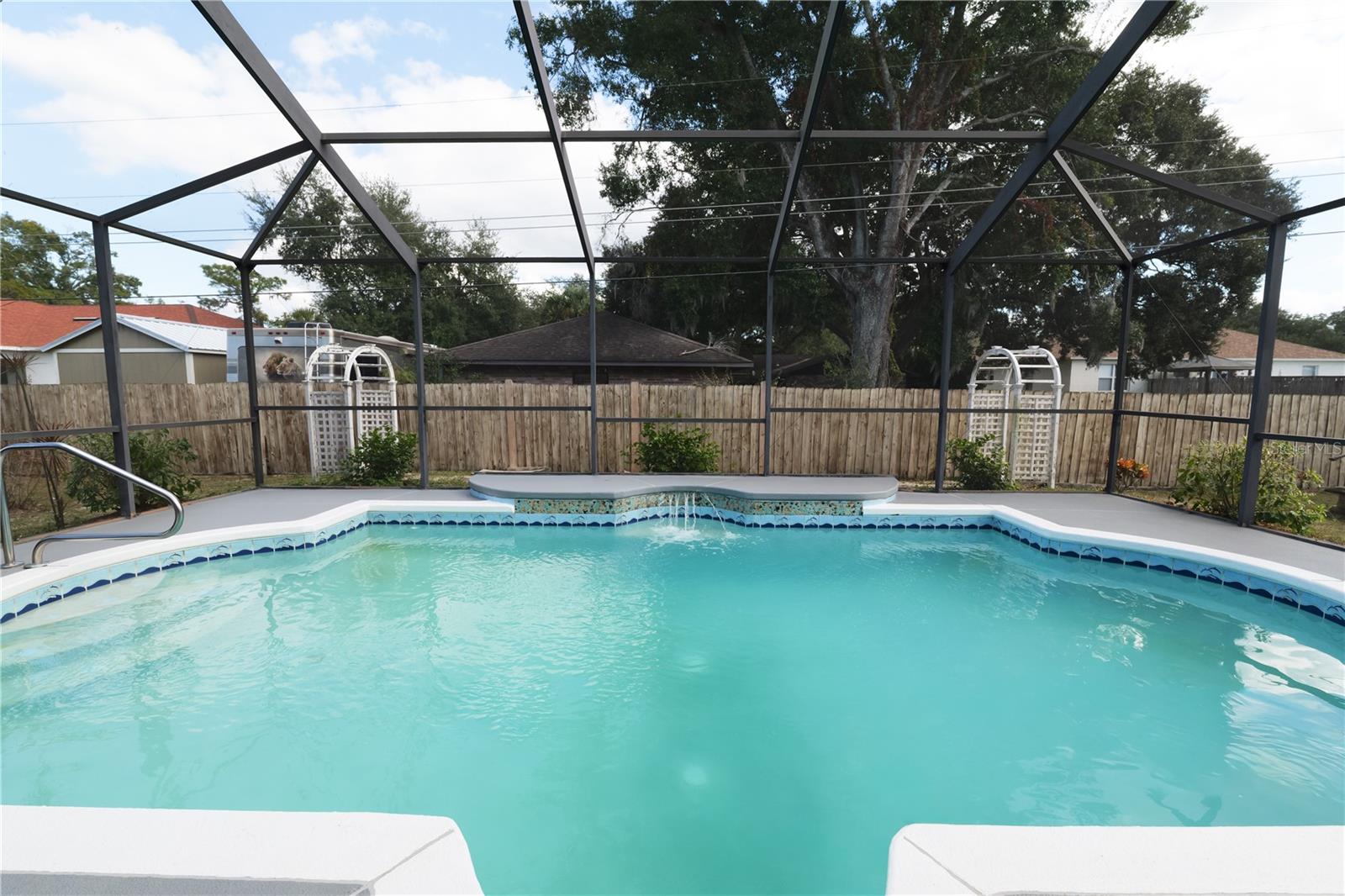 INDIAN WOODS - Residential