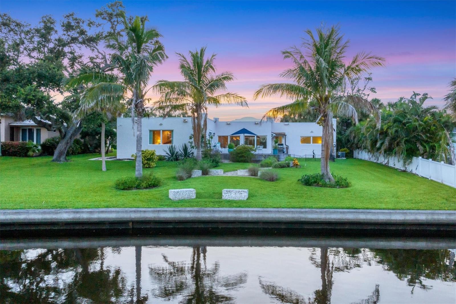 5329 PALOS VERDES DRIVE