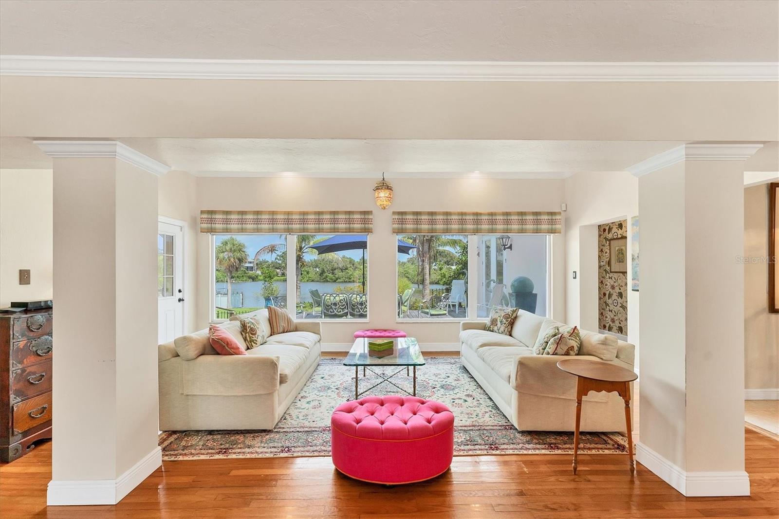 5329 PALOS VERDES DRIVE