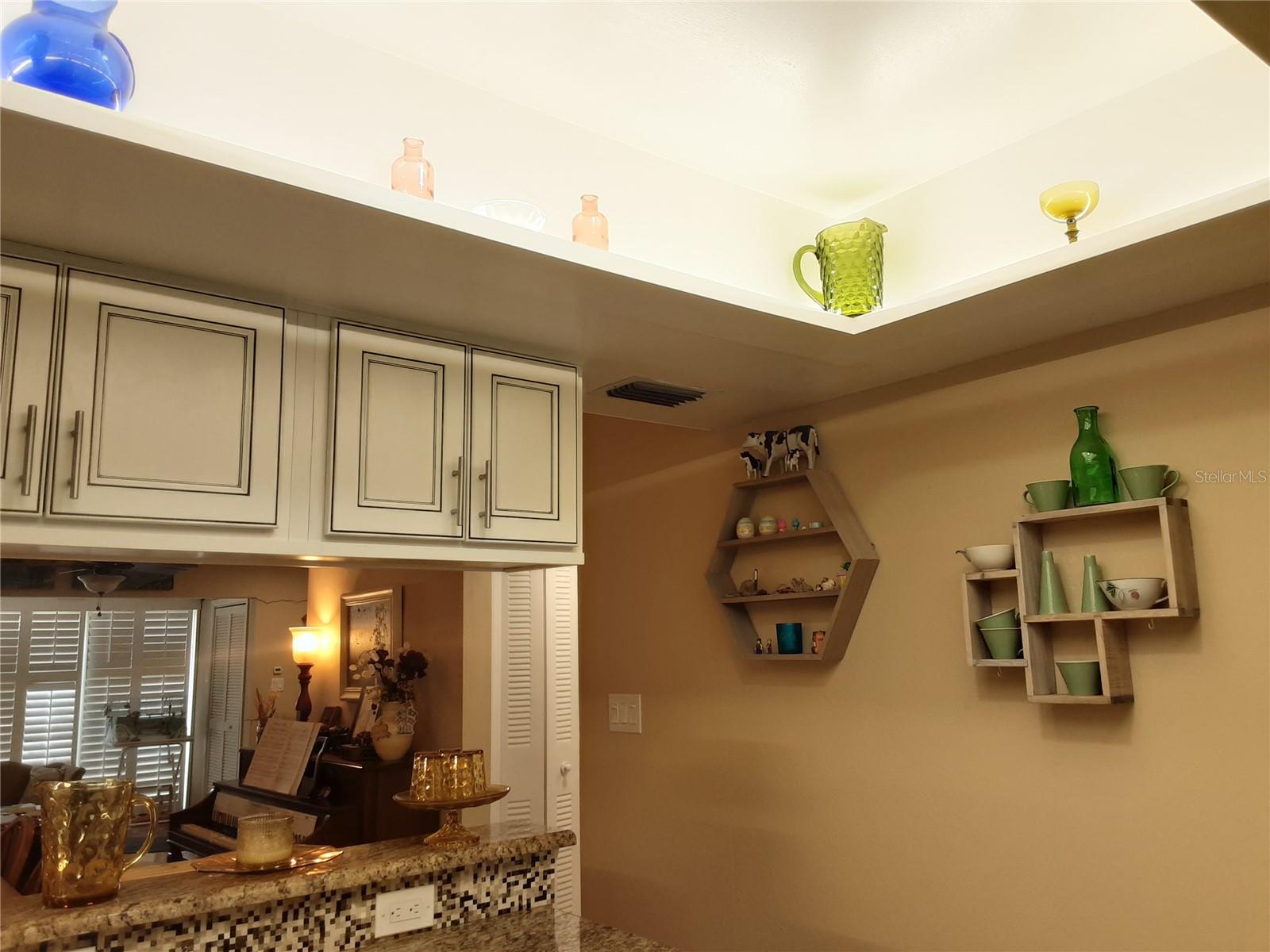 ONE THOUSAND OAKS CONDO CB - Residential