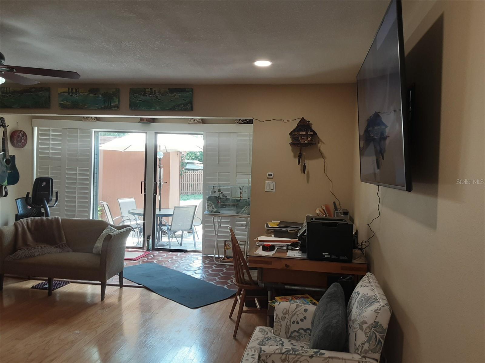 ONE THOUSAND OAKS CONDO CB - Residential