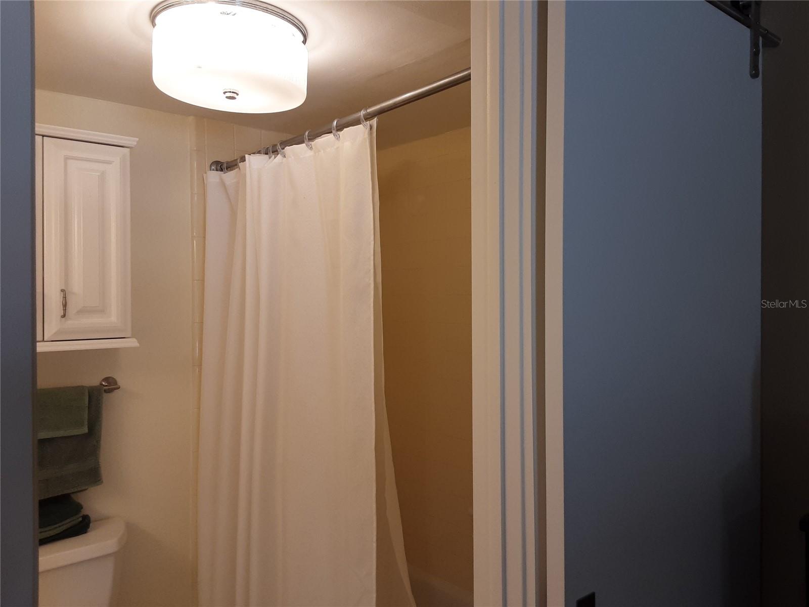 ONE THOUSAND OAKS CONDO CB - Residential