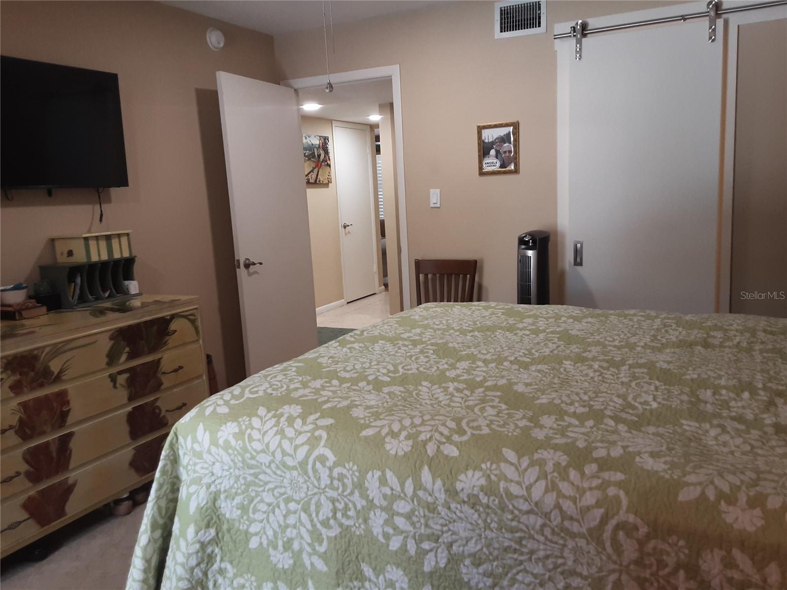 ONE THOUSAND OAKS CONDO CB - Residential