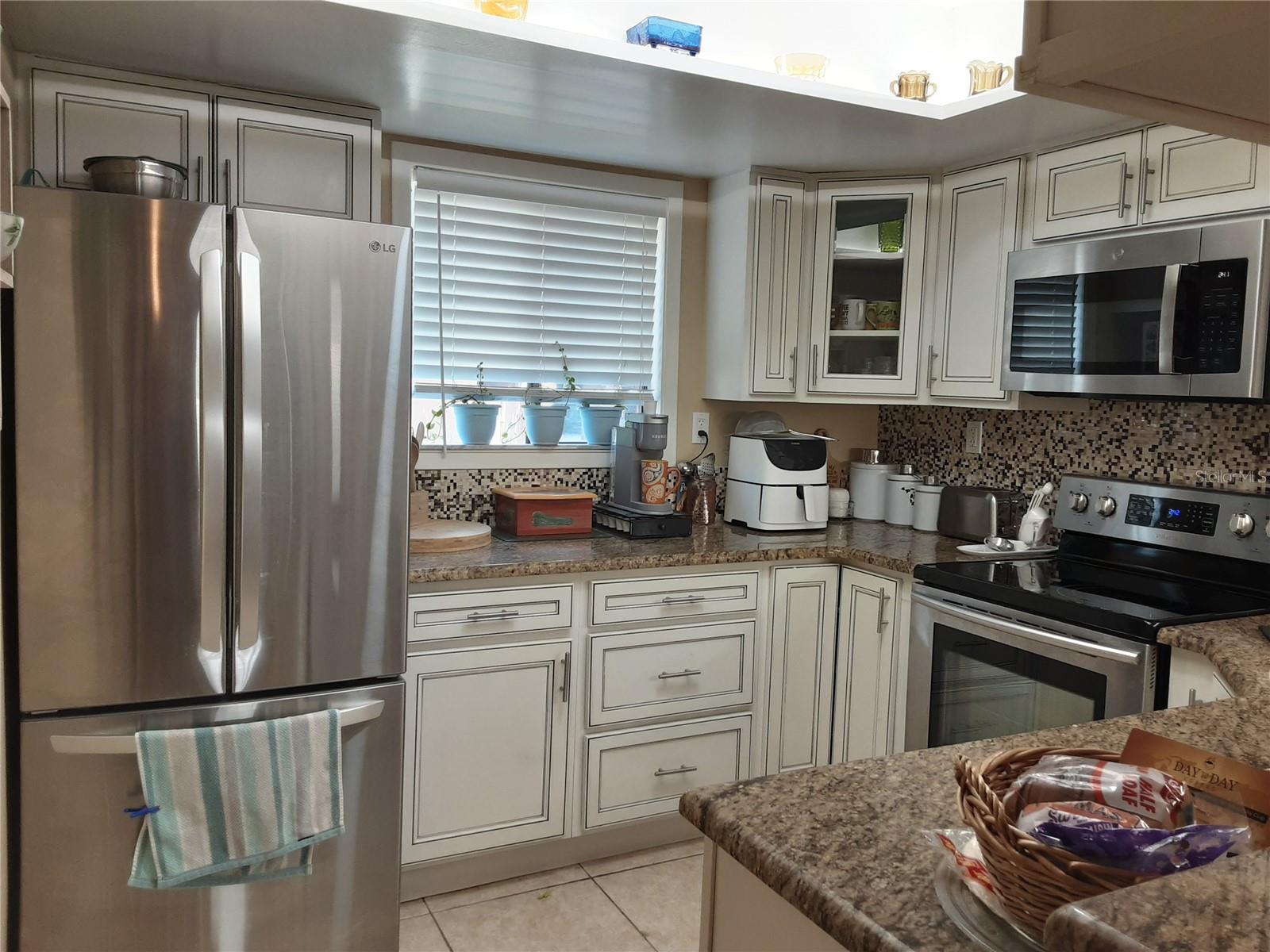ONE THOUSAND OAKS CONDO CB - Residential