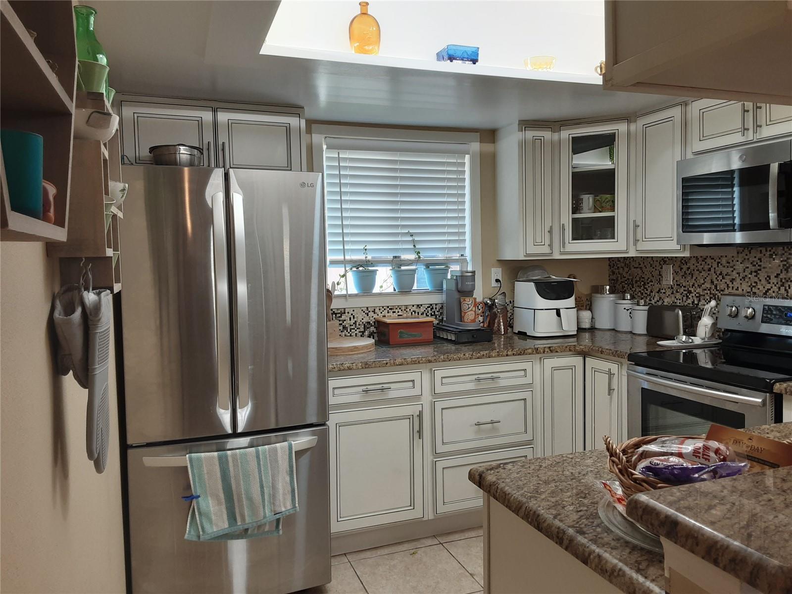 ONE THOUSAND OAKS CONDO CB - Residential