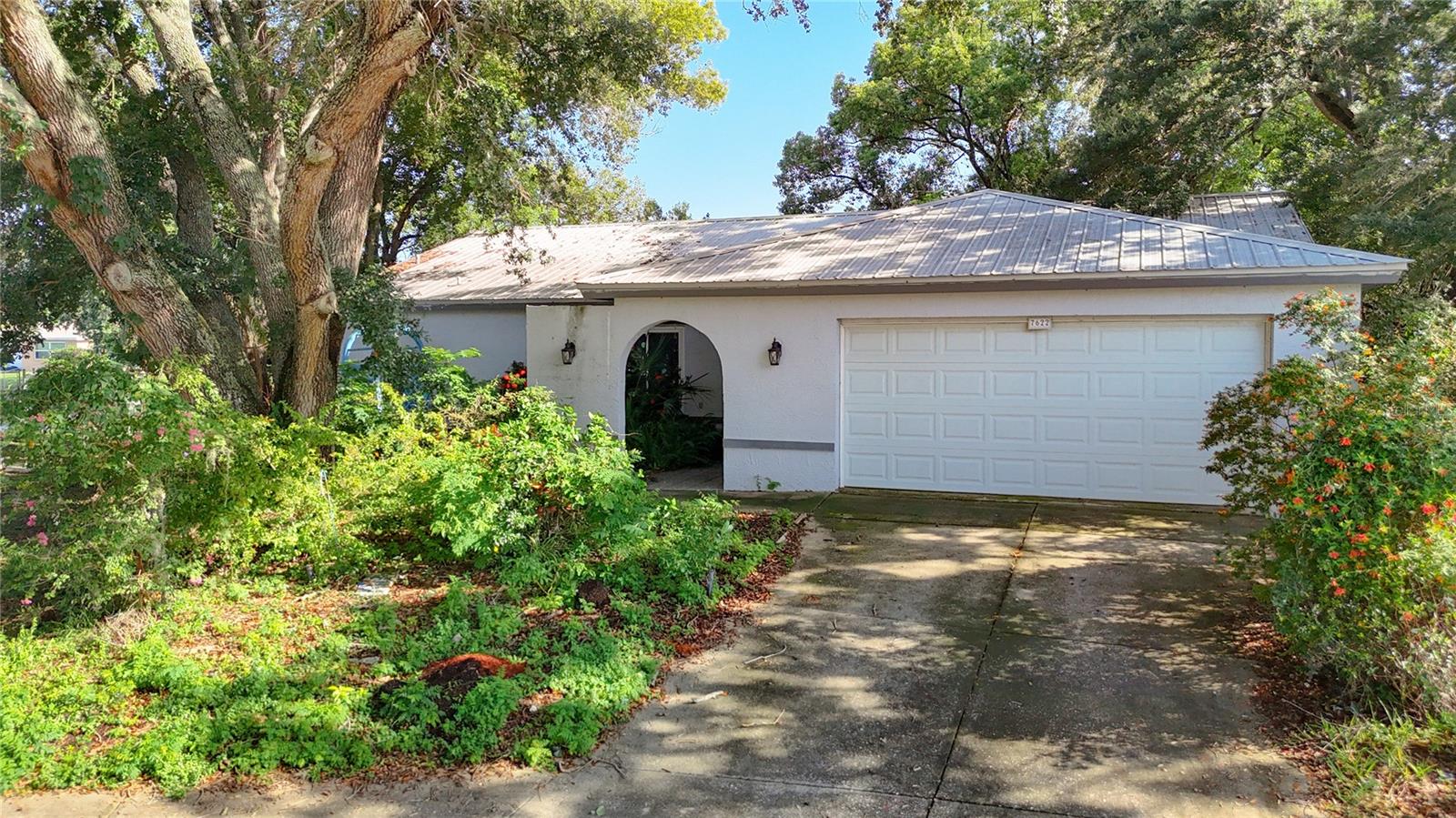 7622 CLOVIS COURT