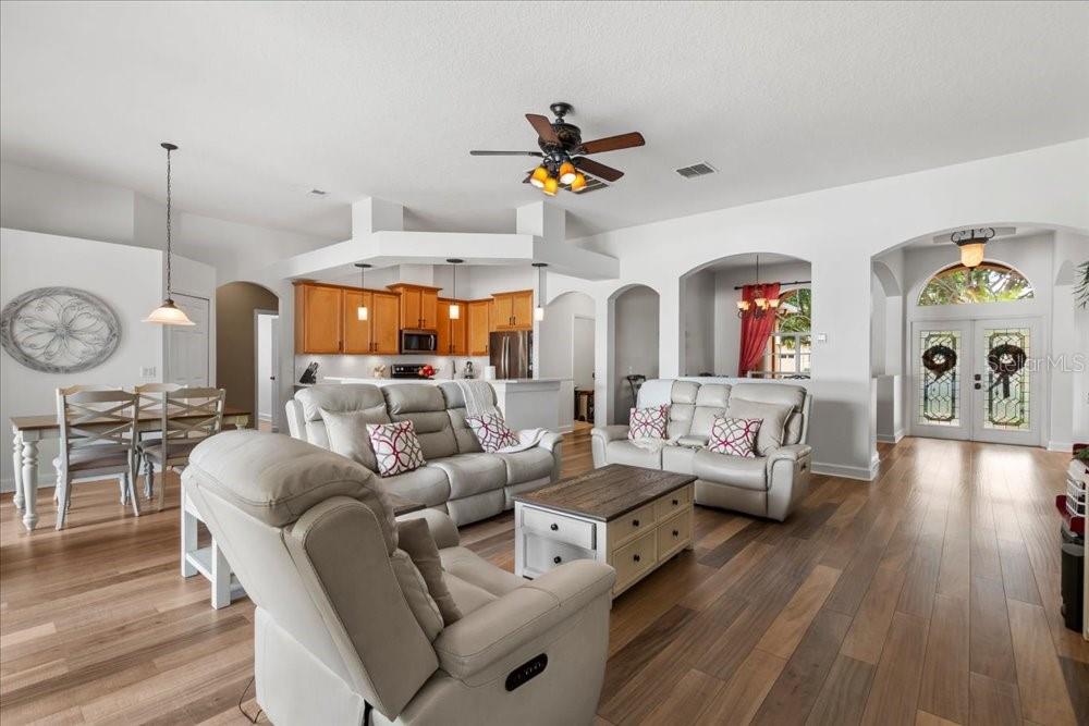 LIVE OAK RESERVE UNIT THREE - Residential