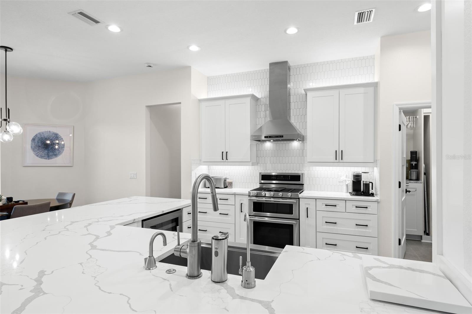 WESTCHASE SEC 223 - Residential Lease