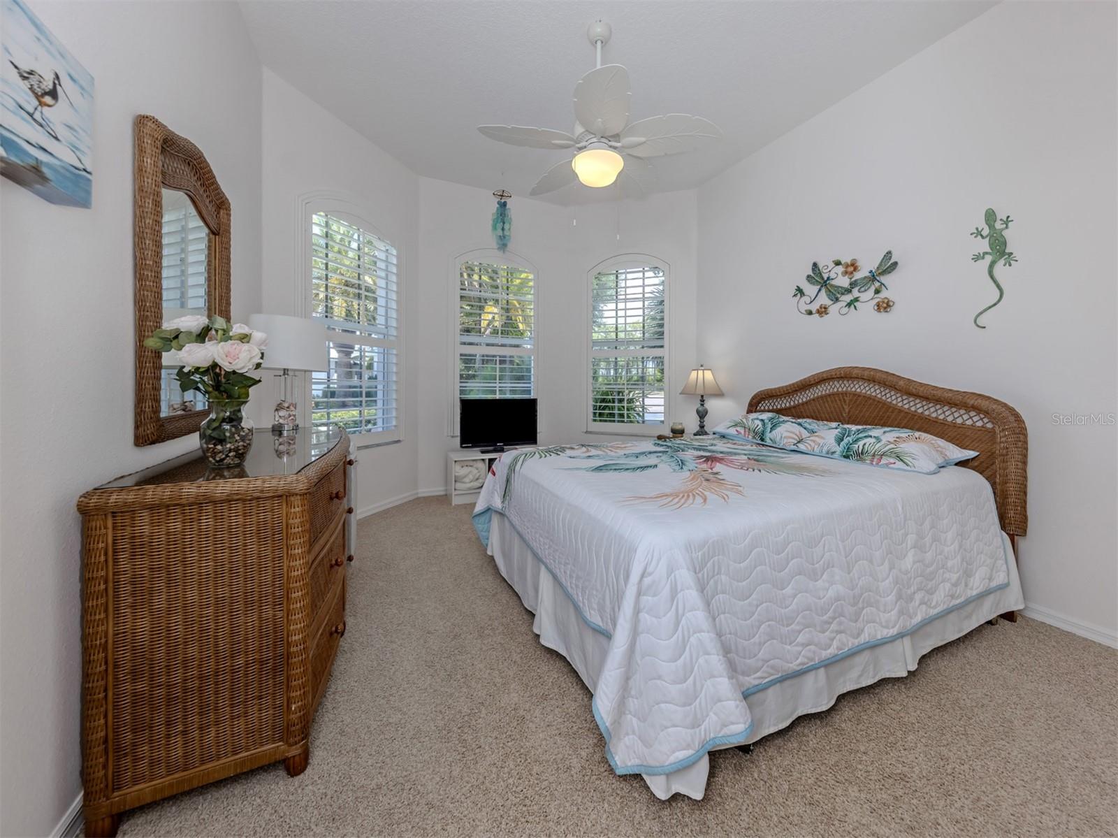 LAKESIDE WOODS SOUTH - Residential