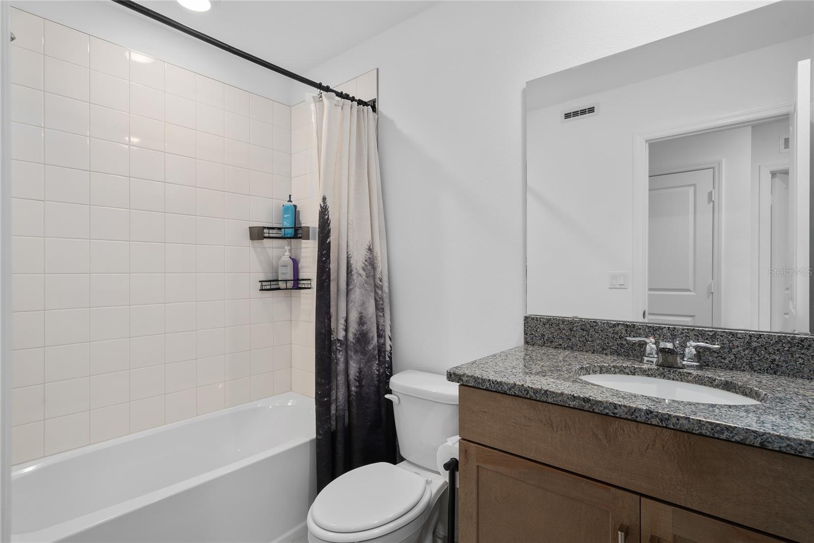 AULIN SQUARE - Residential