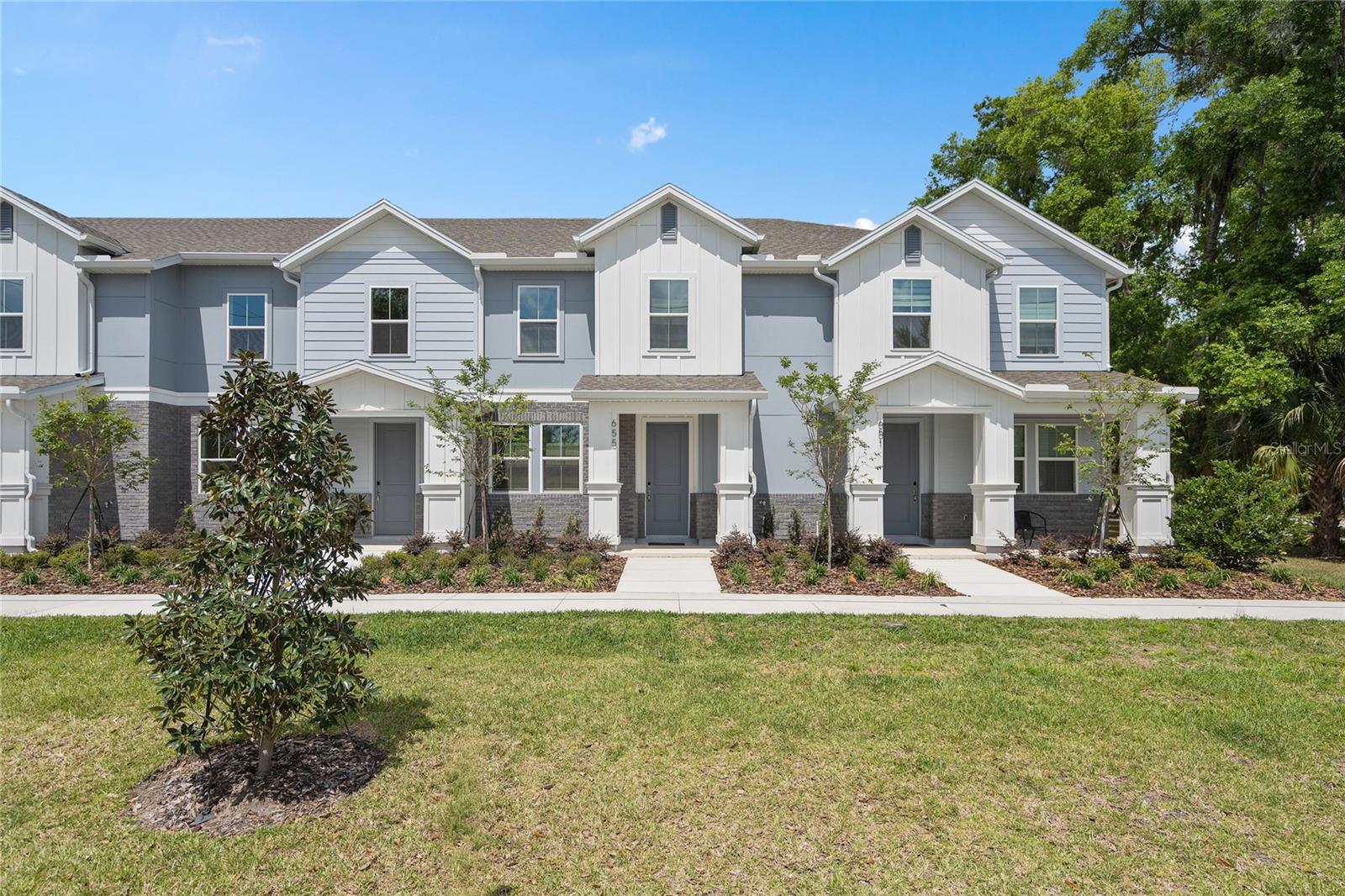 AULIN SQUARE - Residential