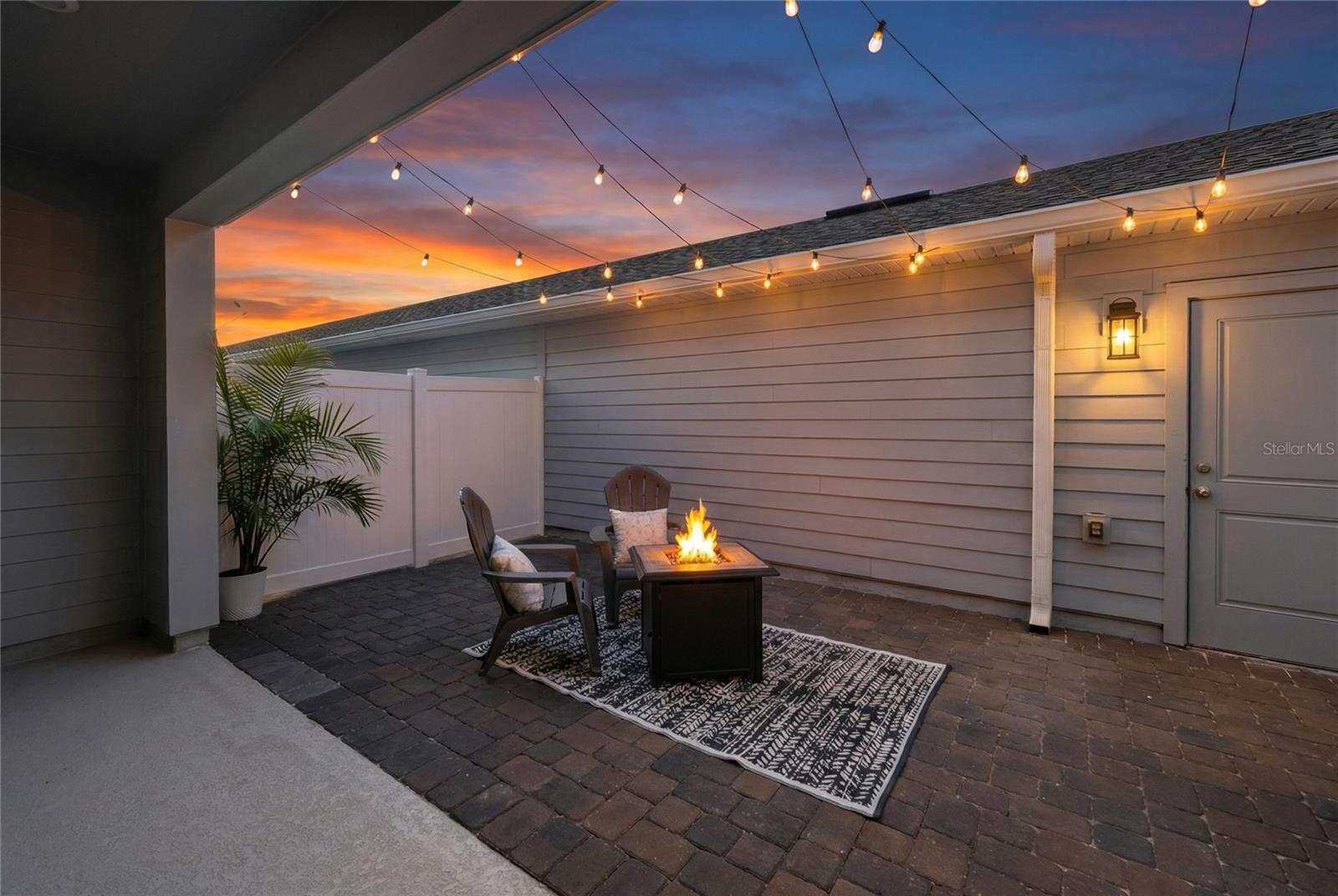 AULIN SQUARE - Residential