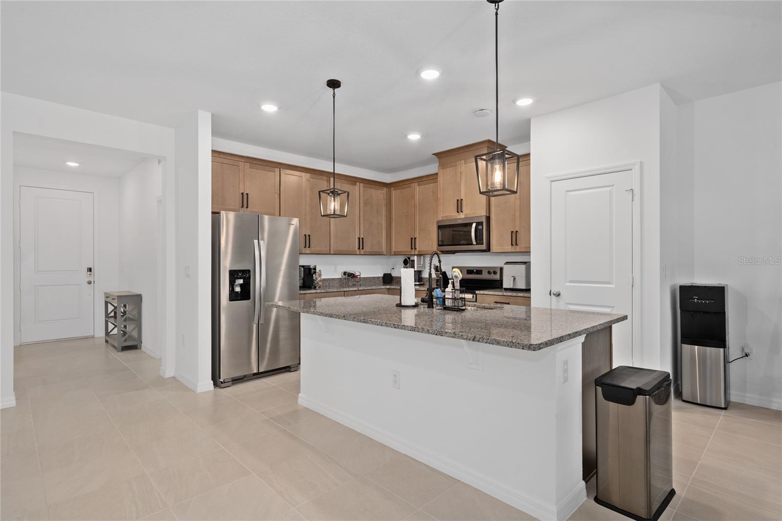 AULIN SQUARE - Residential