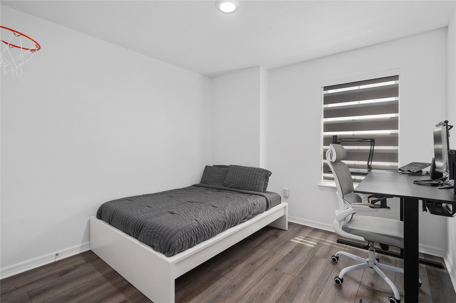 AULIN SQUARE - Residential