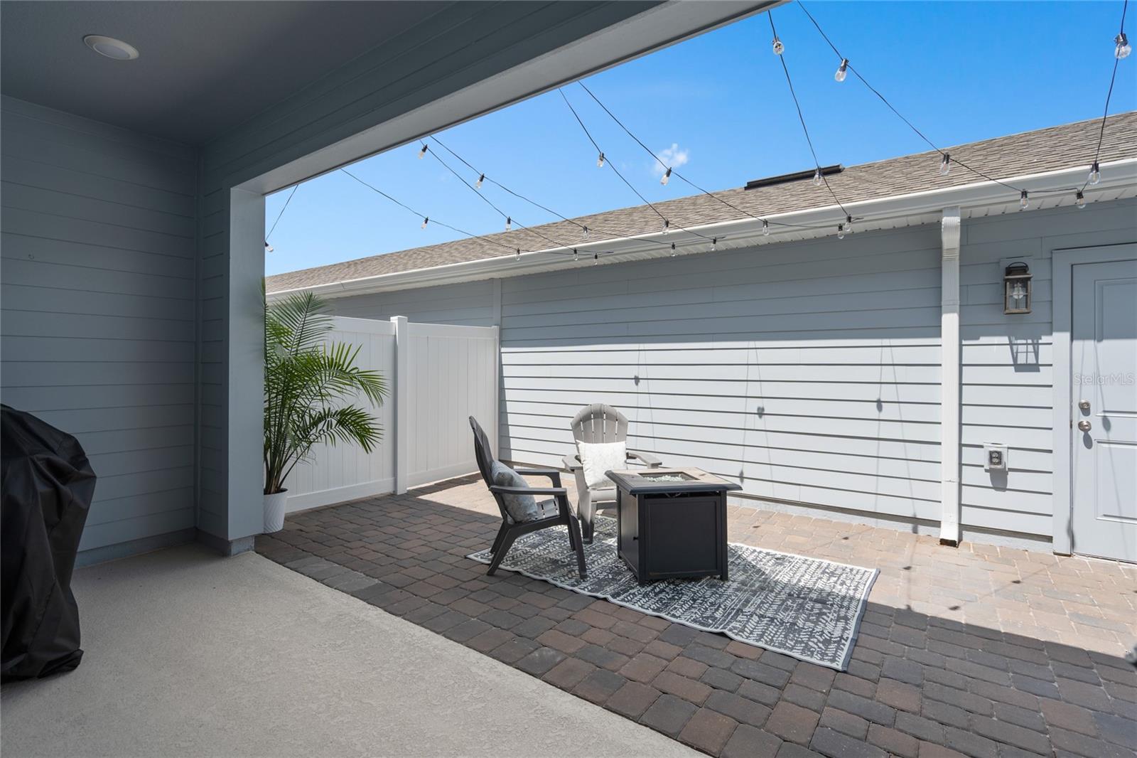 AULIN SQUARE - Residential