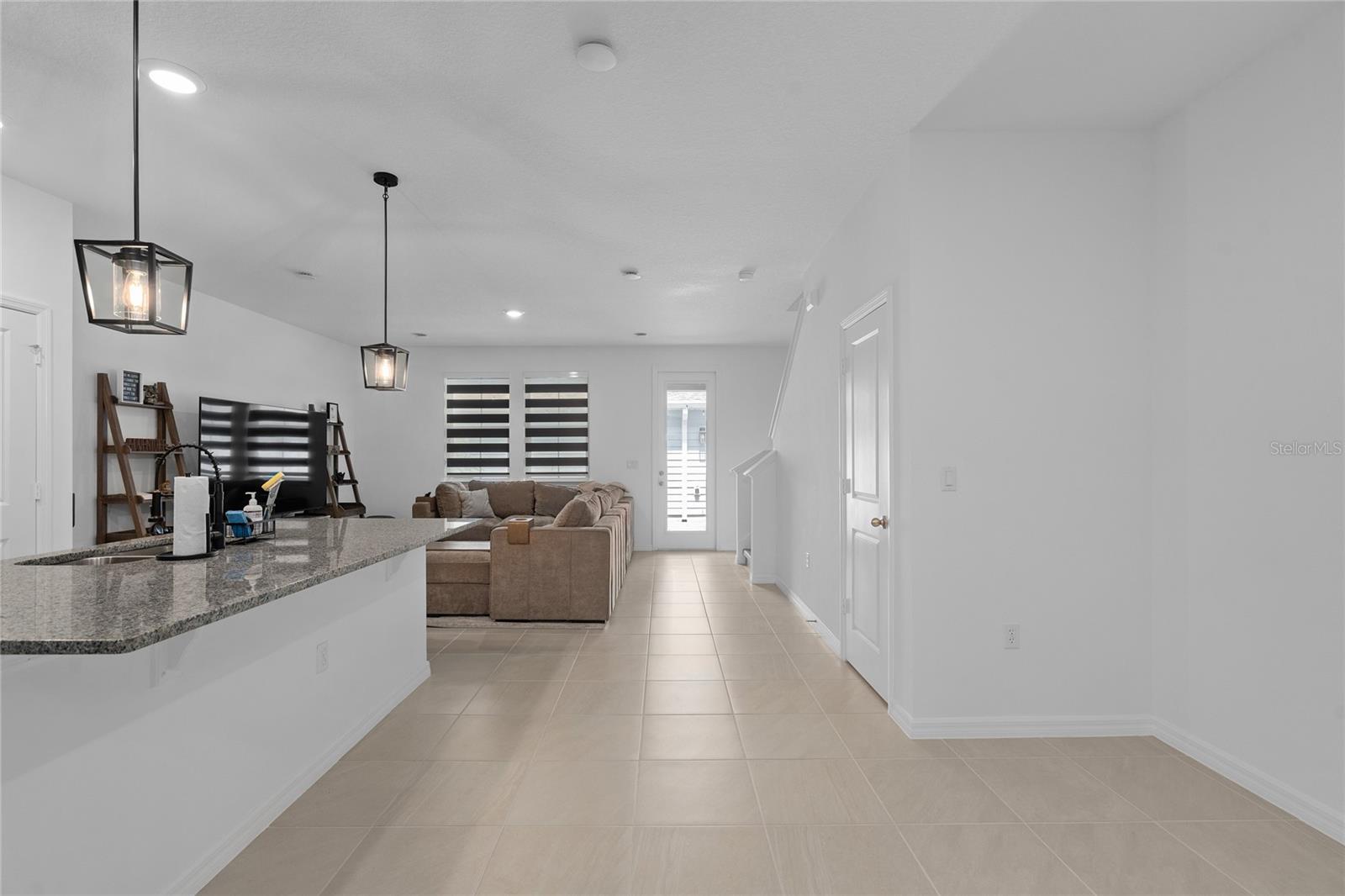 AULIN SQUARE - Residential