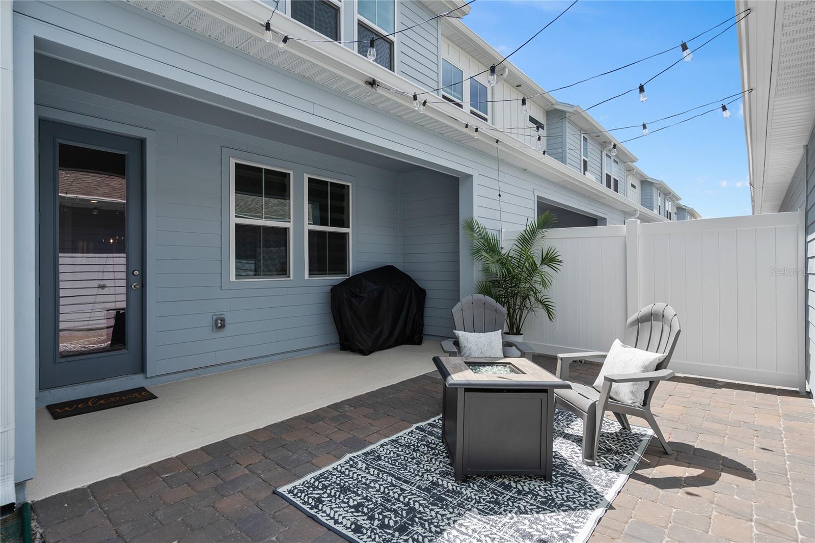 AULIN SQUARE - Residential