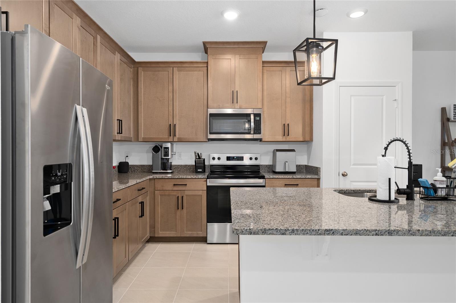 AULIN SQUARE - Residential